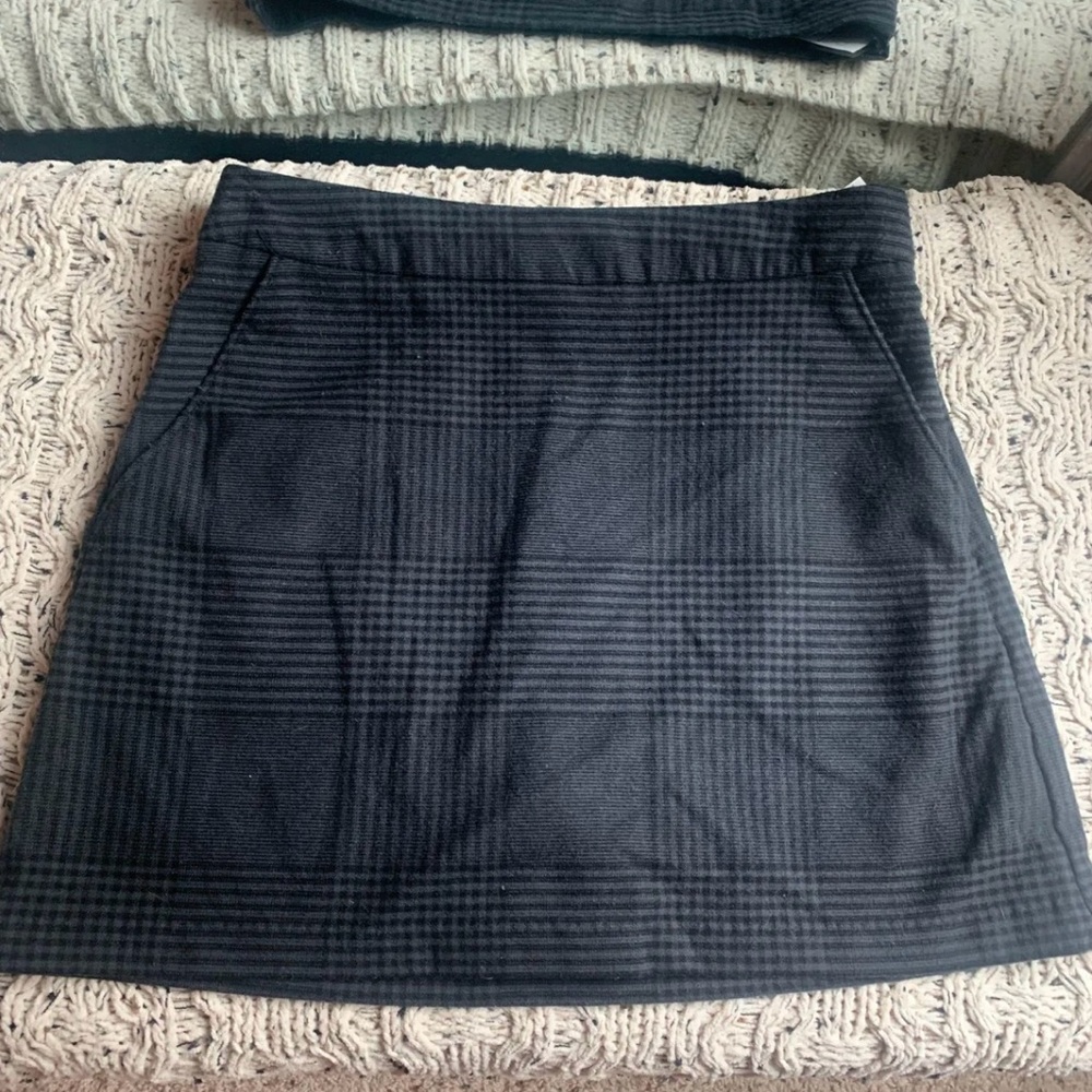Abercrombie & Fitch plaid skort
